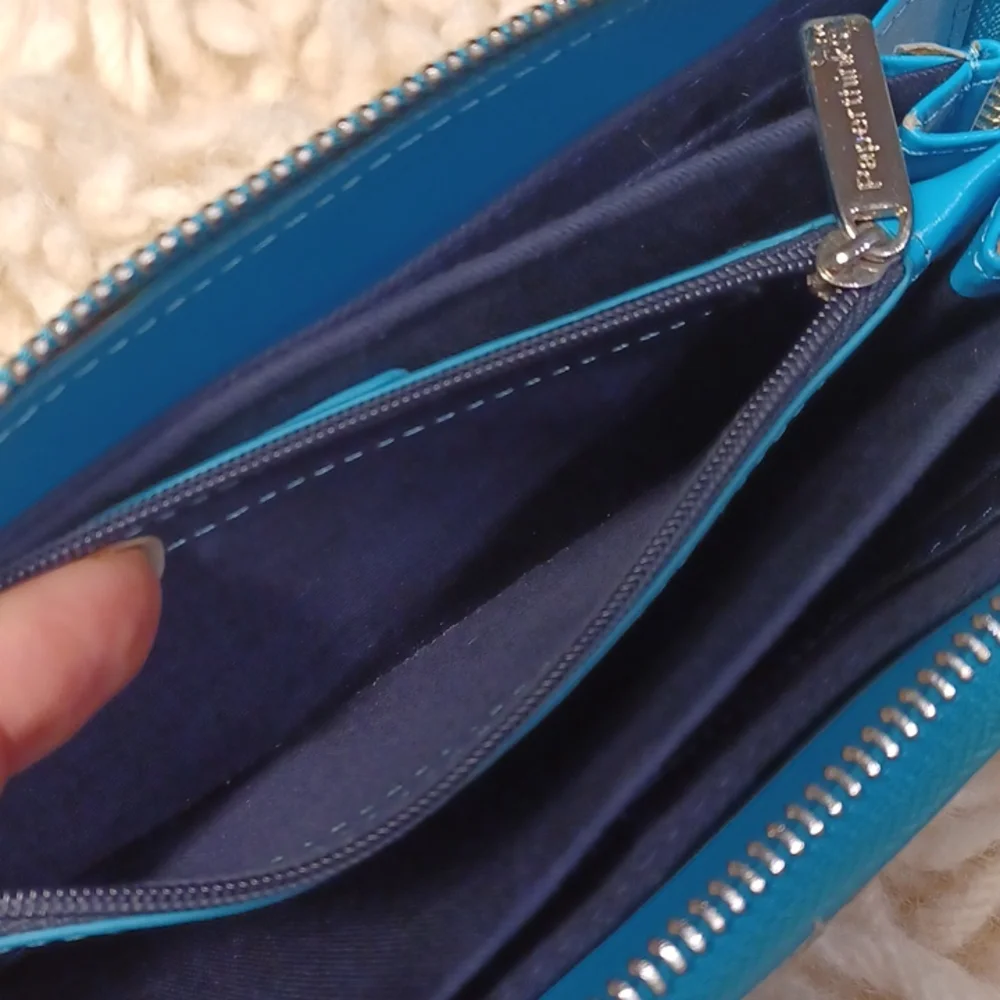 Wallet - Picture 11 of 15
